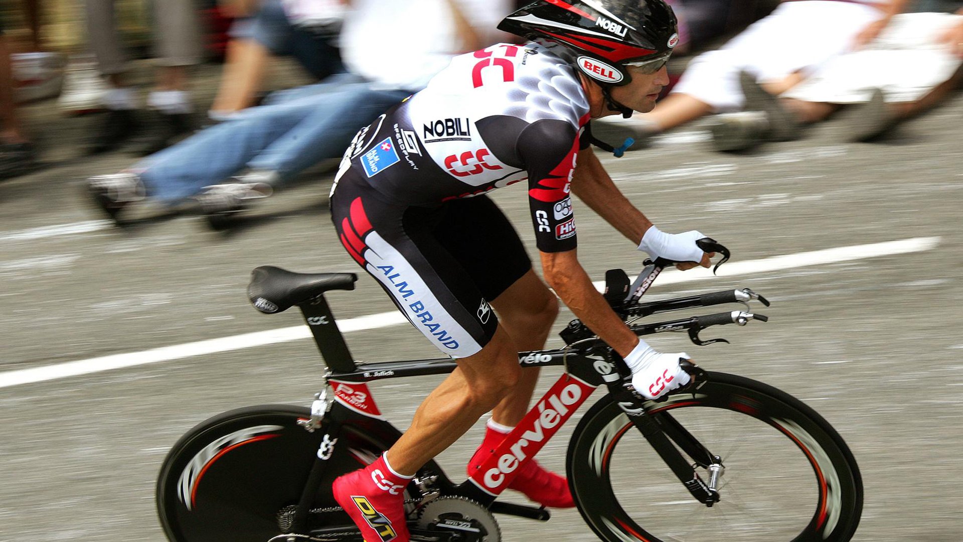 从温布尔登的草地滑铁卢到都灵的硬地封王，梅德韦杰夫的唯一性救赎，与一项尘封纪录的碎裂
